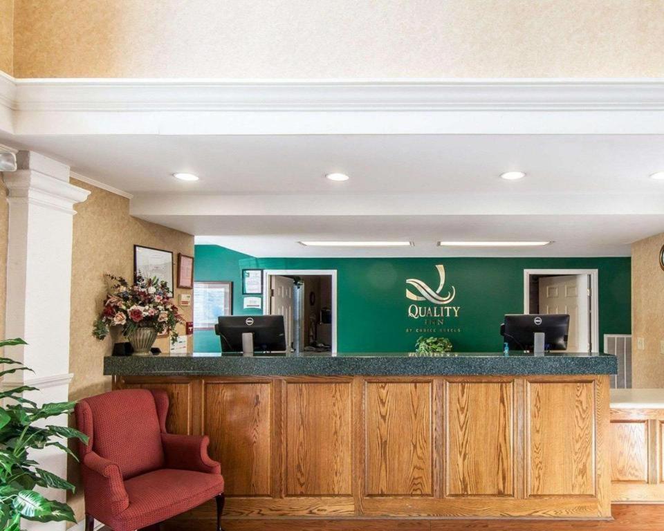 Quality Inn Oak Ridge Eksteriør billede
